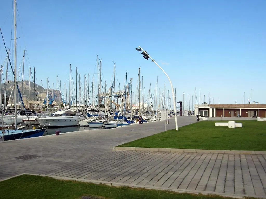 Appartamento Alla Cala Palermo 0*,  Italy