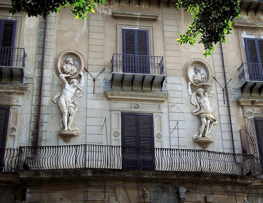 Apartment Appartamento Alla Cala Palermo Italy